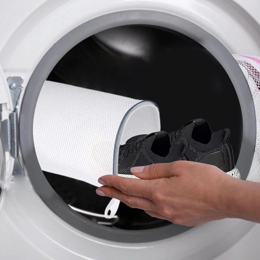 Veilig sneakers wassen zonder beschadiging