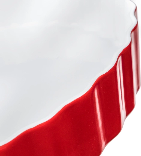 Elegante gegolfde rand voor een mooie vorm