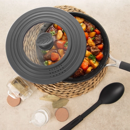 Stoomcontrole en schoner kookvlak