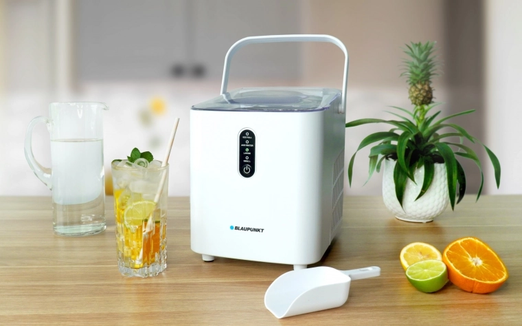 IJs in 8–9 minuten, capaciteit tot 12 kg/dag
