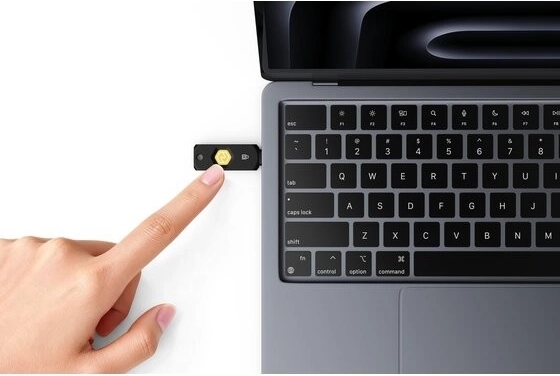 Aanraakbevestiging via USB‑C en NFC
