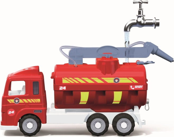 Functionerend waterkanon met handpomp