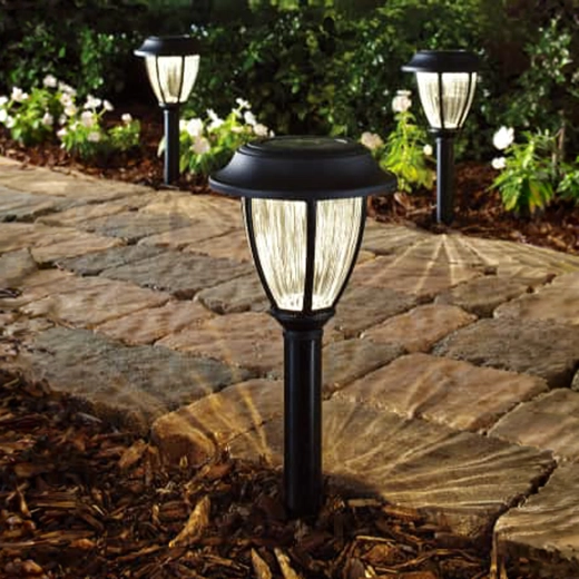 Decoratieve lantaarn voor tuin en looppad