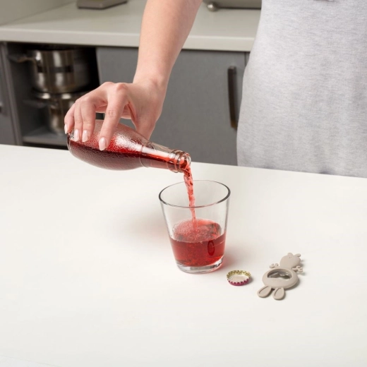 Eenvoudig drankjes openen, thuis en aan de bar