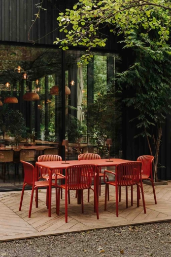 Lichtgewicht en stapelbare constructie