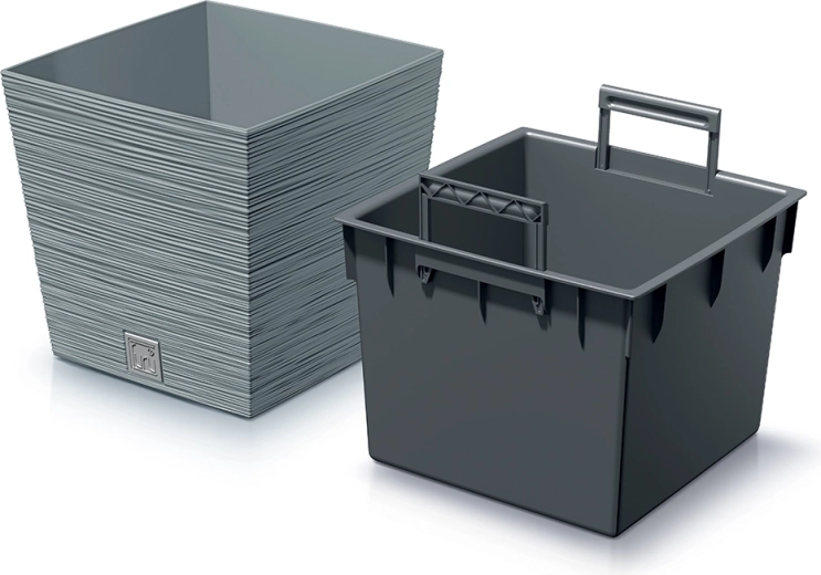 Praktische binnenbak met handgrepen