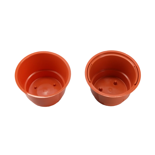 Geïntegreerde bloembak voor groen direct op het reservoir