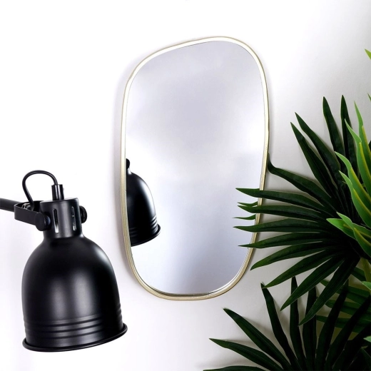 Elegant metalen frame in een gouden tint