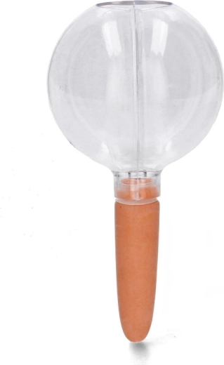 Zachte en gelijkmatige bevochtiging van de aarde