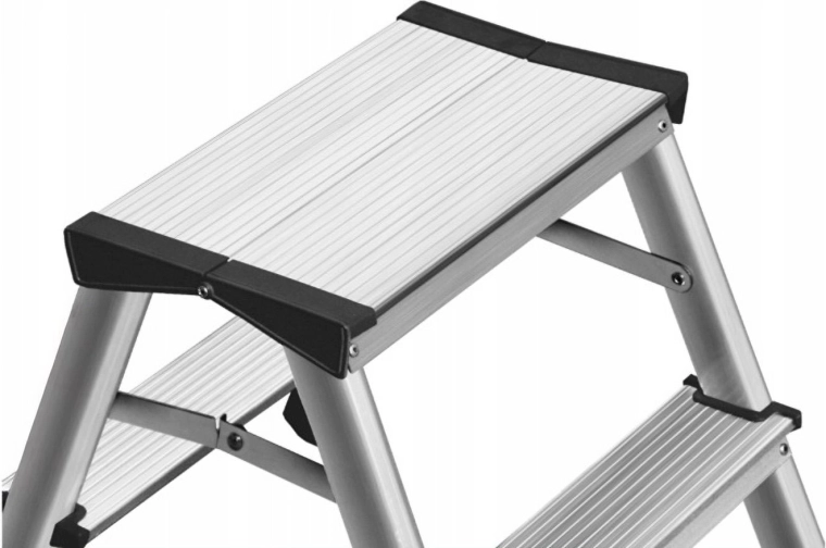 Brede werkplatform en eenvoudig inklappen