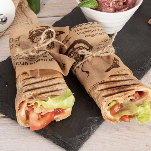 Krantenmotief voor een moderne streetfood-look