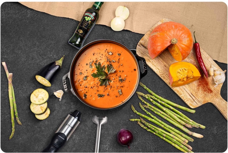 Vermogen 1500 W en TURBO-functie voor harde ingrediënten en ijs