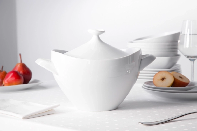 Elegant wit voor elke tafelschikking