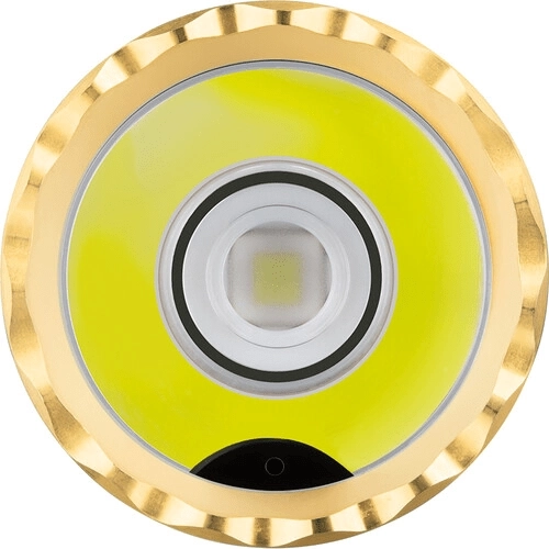 Tot 2300 lm en 300 m bereik