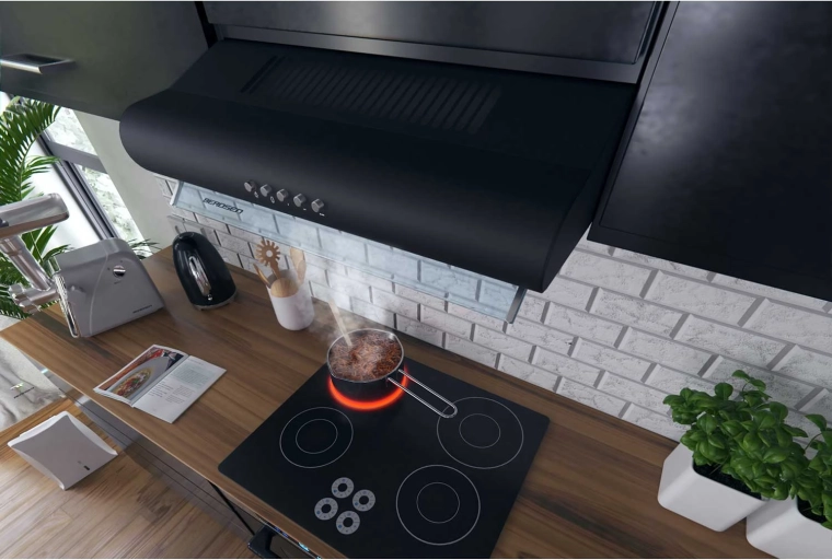 Elegante zwarte look met glazen paneel