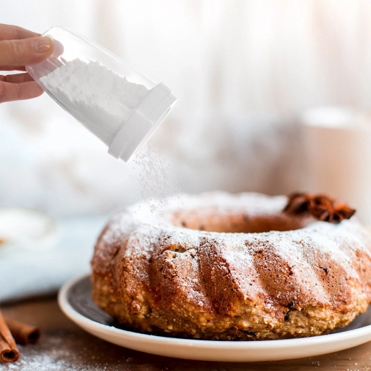 Eenvoudig decoreren direct boven desserts