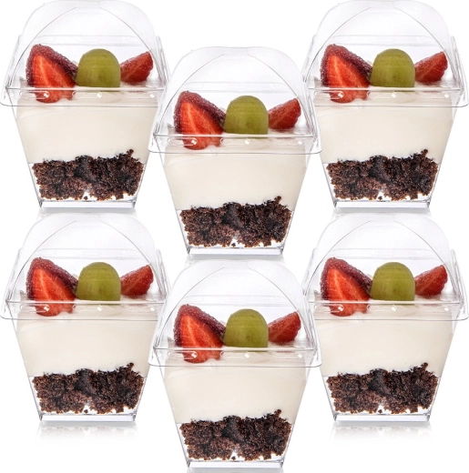 Plastic bekers voor desserts en snacks met deksels 180 ml, 6 stuks