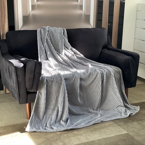 Moderne reliëfstrepen en strakke afwerking