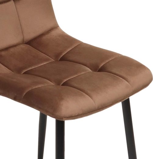 Elegant stikwerk met moderne uitstraling
