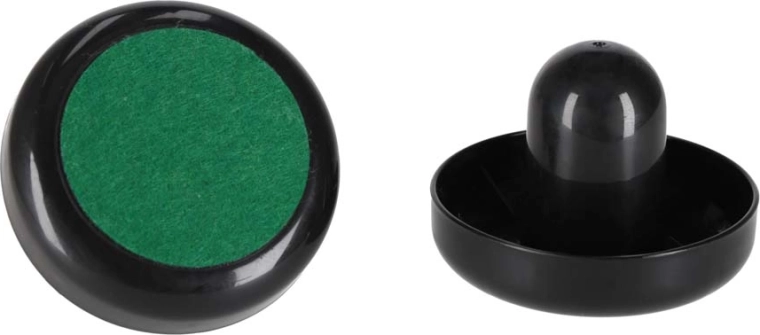 Pucks met vilten onderzijde voor nauwkeurige schoten