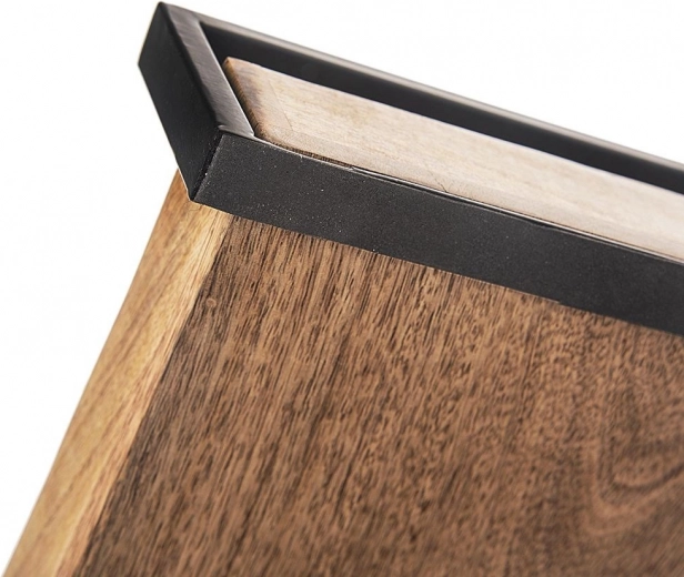 Verhoogde randen en bescherming van oppervlakken