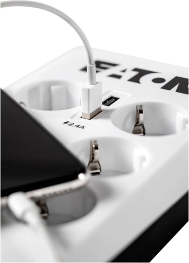 Twee USB-poorten 2,4 A voor snel opladen