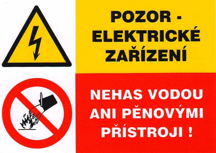 Zelfklevend veiligheidspictogram – Pas op elektrisch apparaat, blus niet met water of schuimblusmiddelen (105 × 74 mm)