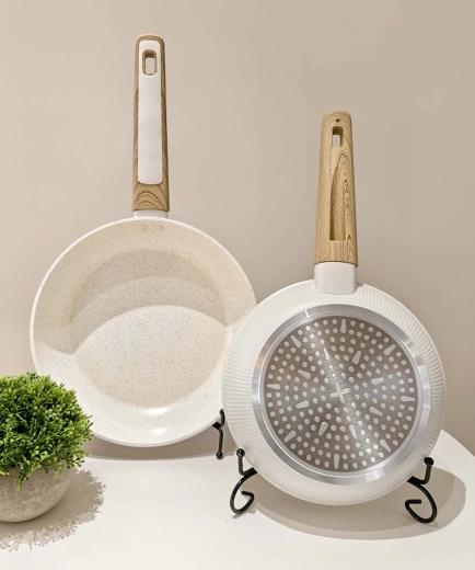 Pan Kitchisimo Bianco 28 cm met antiaanbaklaag van keramiek