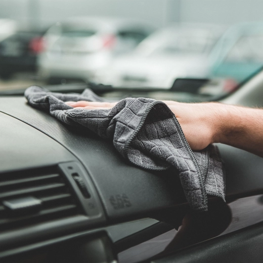 Verzorging van het auto-interieur