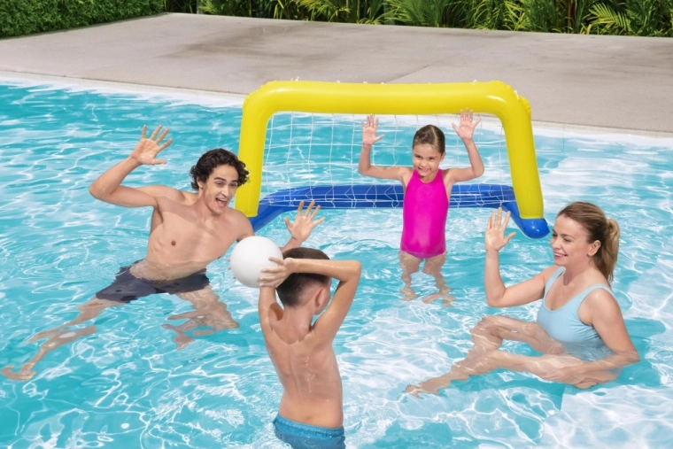 Leuk spel in het water