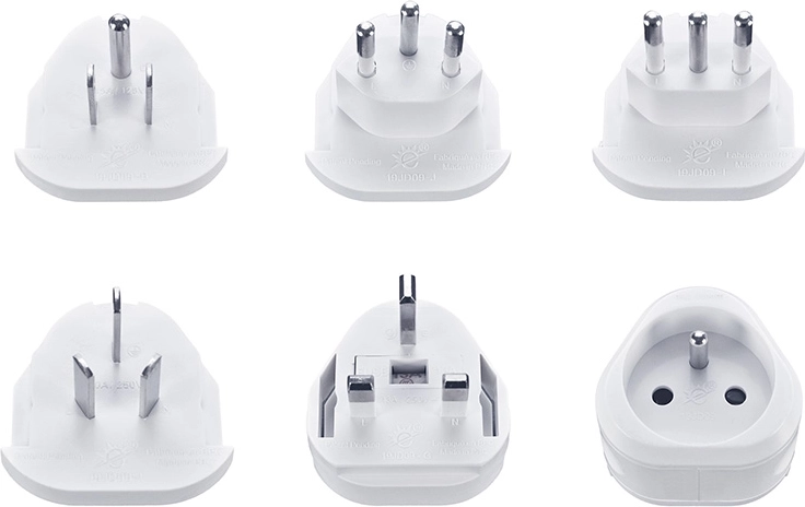 Compacte adapter met verwisselbare opzetstukken