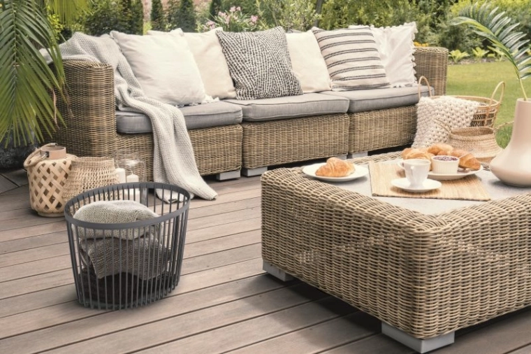 Twee in één: opbergmand en bijzettafel