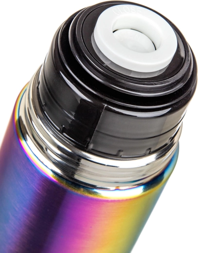 Drukknopsluiting voor comfortabel schenken