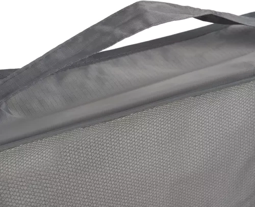 Licht textielmateriaal en uitvoering met mesh