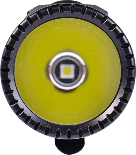 Krachtige OSRAM LED en reikwijdte tot 410 m