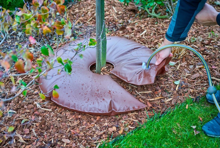 Irrigatiezak voor bomen 100 cm, 75 l, bruin PVC