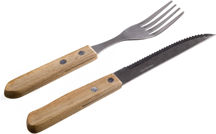 Steakbestekset PARTY van roestvrij staal met lichte houten handgreep (6+6 stuks)