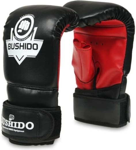 Zakhandschoenen DBX BUSHIDO RP4 voor training op de bokszak
