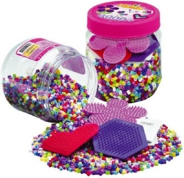 Strijkkralen 4000 stuks met onderplaten en accessoires in plastic doos