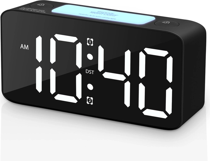 RGB LED digitale wekker met nachtverlichting en USB-C-voeding