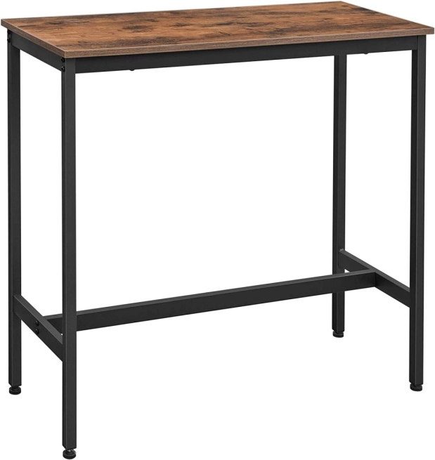Hoge smalle bartafel in industriële loftstijl