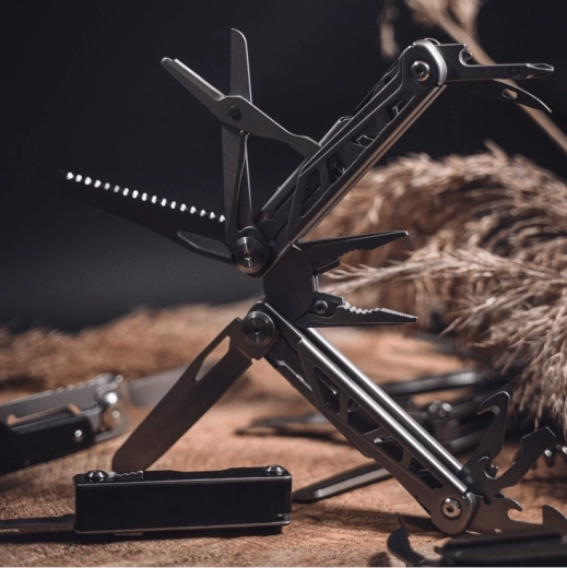 Pentagon Gunnar multifunctioneel gereedschap Tac Maven zilver