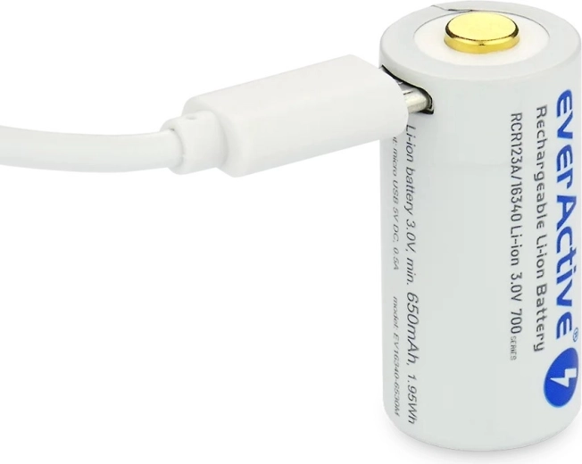 Oplaadbare accu EverActive 16340 700 mAh met micro USB