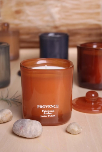 Geurkaars in glas Provence patchoeli en amber 25 uur