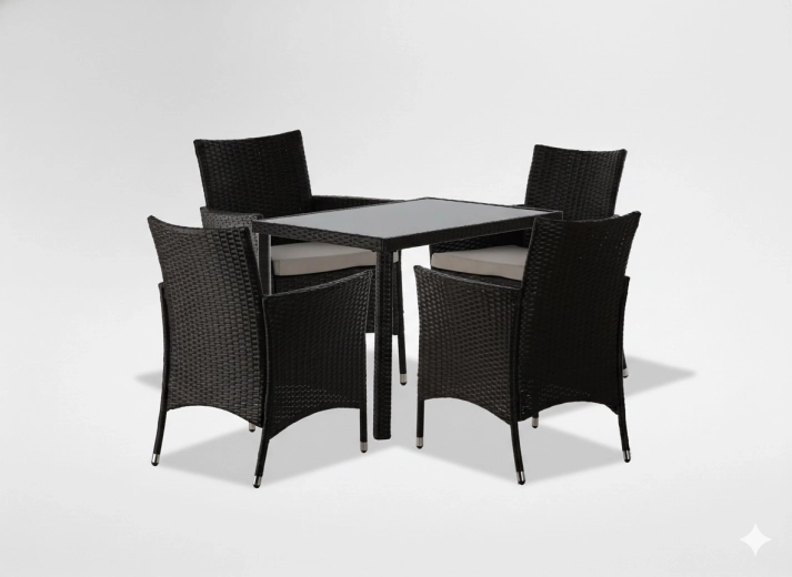 Tuin eetset van rattan met glas, 1 tafel en 4 fauteuils, bruin met beige kussens