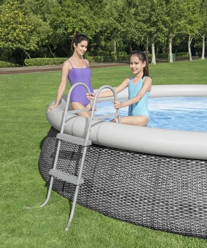 Veilige in- en uitstap uit het zwembad