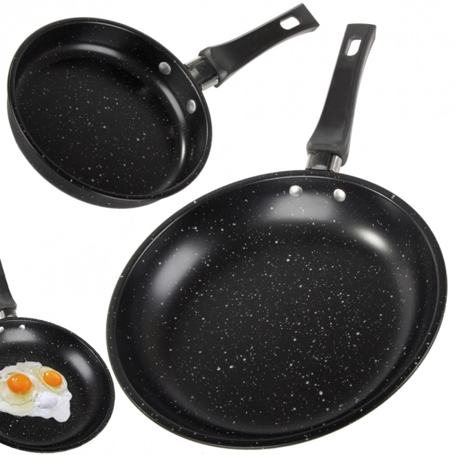 Set van antiaanbakpannen