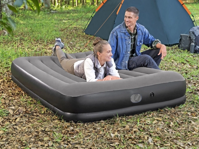 Opblaasbaar luchtmatras Tritech met USB-pomp