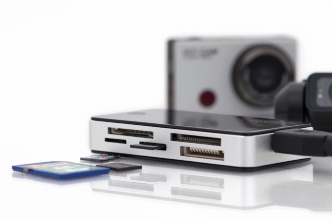 5-poorts USB 3.0 SuperSpeed kaartlezer