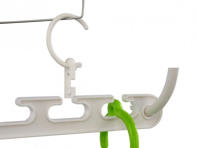 Organizer voor kledinghangers in de kast